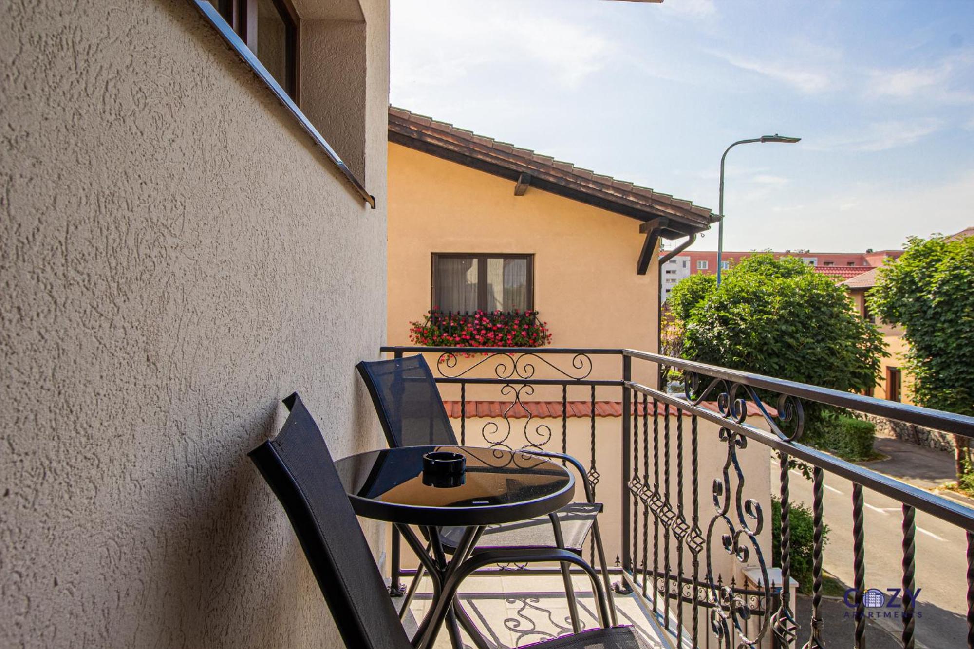 Cozy Brand New Boutique Aparthotel Braşov Exterior foto